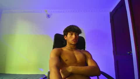 Snapshot of isaac__efx chatting on 09.24.25 isaac online show from 09.24.25