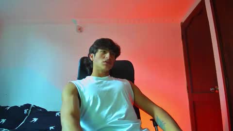 Snapshot of isaac__efx chatting on 10.04.25 isaac online show from 10.04.25