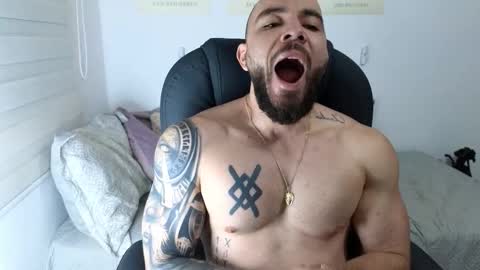 Isaac carter online show from 10.18.25