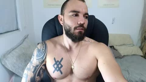 Isaac carter online show from 12.04.25