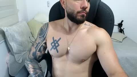 Snapshot of isaac_carter chatting on 06.19.26 Isaac carter online show from 06.19.26
