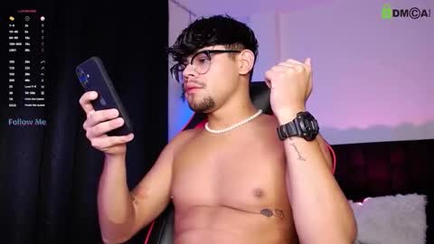 Isaac Saenz. online show from 09.23.25