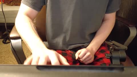 Snapshot of isaac_sheffield chatting on 12.23.24 isaac online show from 12.23.24