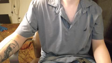 Snapshot of isaac_sheffield chatting on 01.12.25 isaac online show from 01.12.25