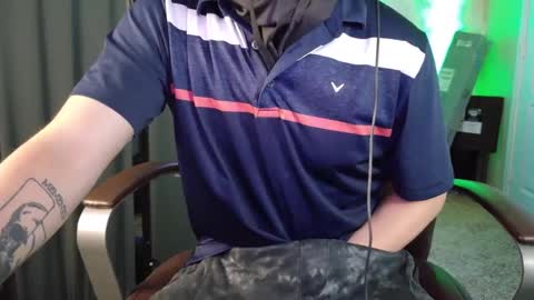 Snapshot of isaac_sheffield chatting on 09.12.25 isaac online show from 09.12.25