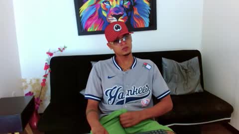 Snapshot of isaacas chatting on 11.15.25 Isaacas online show from 11.15.25