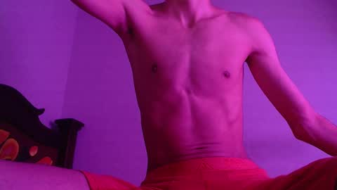 isaac online show from 01.04.25