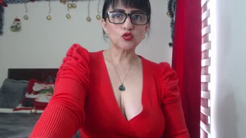 Isabeel Sofia online show from 12.07.24