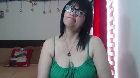 Isabeel Sofia online show from 12.11.24