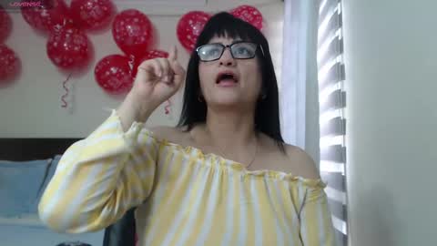 Isabeel Sofia online show from 02.11.25