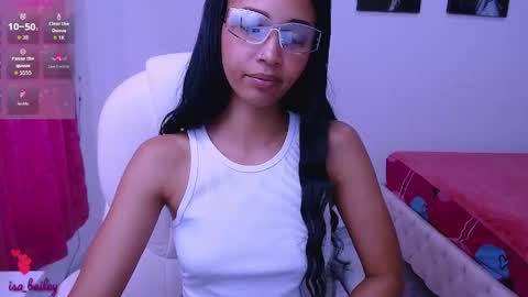 Snapshot of isabel_bailey chatting on 05.30.26 isabel online show from 05.30.26
