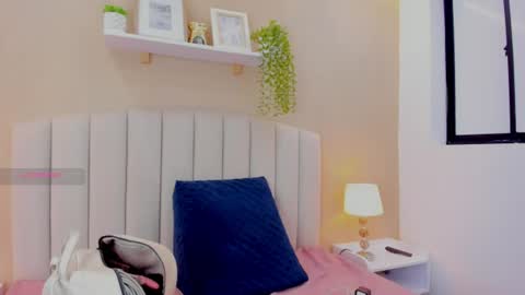 isabel_palmer online show from 06.17.26