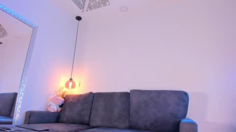 Snapshot of isabela_franco_ chatting on 02.03.25 Isabela online show from 02.03.25