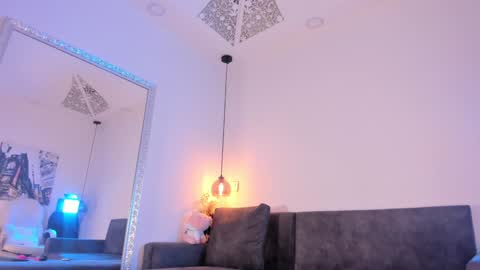 Snapshot of isabela_franco_ chatting on 02.04.25 Isabela online show from 02.04.25