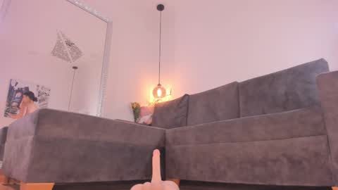 Snapshot of isabela_franco_ chatting on 09.22.25 Isabela online show from 09.22.25