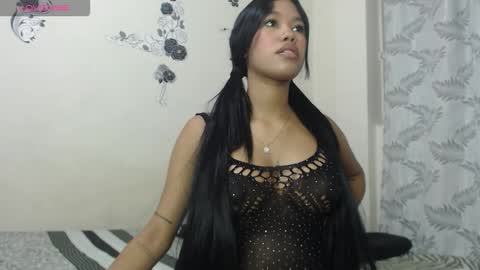 Snapshot of isabela_kity chatting on 10.24.25 isabela_kity online show from 10.24.25
