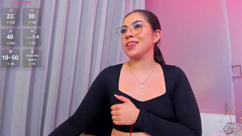 Isabela Angell  online show from 12.24.24