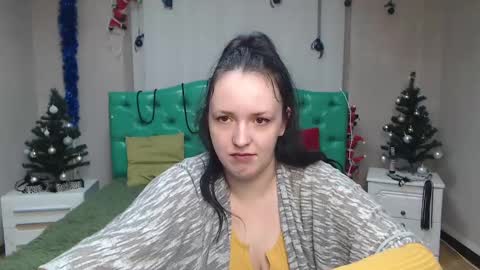 IsabelBlackberry online show from 12.30.24