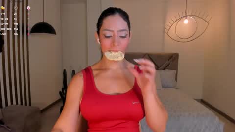 Isabel Bornner online show from 03.08.26