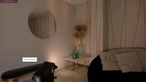 Snapshot of isabelbornner chatting on 05.24.26 Isabel Bornner online show from 05.24.26