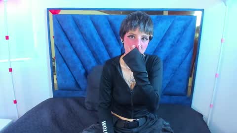 Isabel Cortez online show from 09.10.25