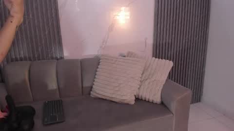 Isabel  online show from 07.03.26