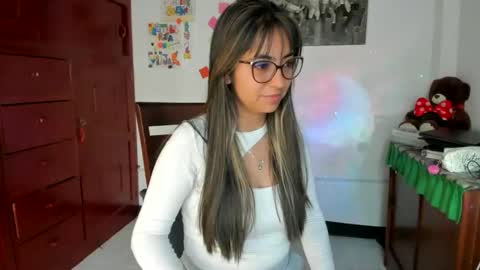 Isabella22 1 online show from 02.12.25
