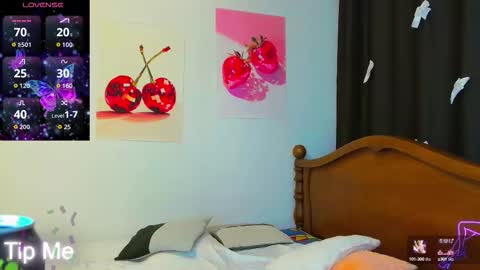 Ella online show from 10.15.25