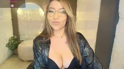 Snapshot of isabella__r chatting on 02.02.26 Isa online show from 02.02.26