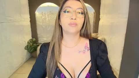 Snapshot of isabella__r chatting on 02.04.26 Isa online show from 02.04.26