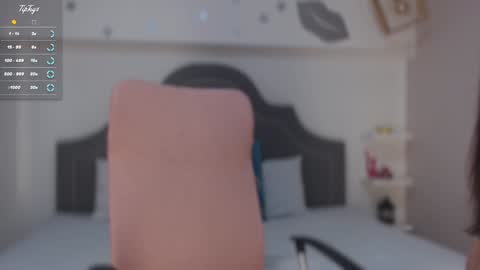 Isa  online show from 01.14.25