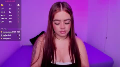 Snapshot of isabella_arias1 chatting on 10.22.25 Isabella Arias online show from 10.22.25