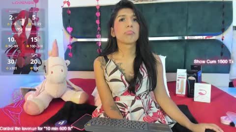 Isabella Coronado online show from 03.05.25