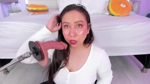 Isa online show from 09.19.25