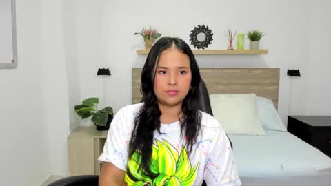 Snapshot of isabella_florez22 chatting on 01.25.25 Isabel florez online show from 01.25.25