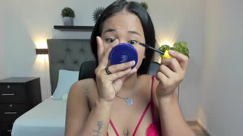 Snapshot of isabella_florez22 chatting on 02.06.25 Isabel florez online show from 02.06.25