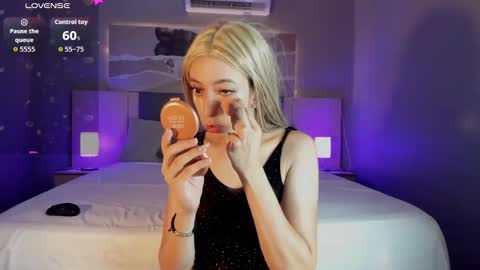 Isabella  online show from 10.07.25