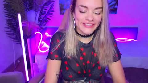 Snapshot of isabella_lure chatting on 10.25.25 Isabella online show from 10.25.25