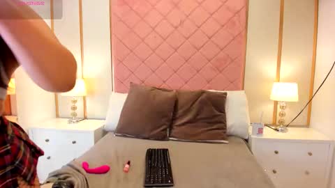 Snapshot of isabella_roa chatting on 03.23.26 Isabella online show from 03.23.26