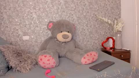 isa  online show from 02.15.25