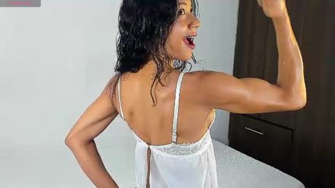 Isabella online show from 06.25.26