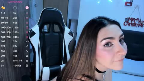 Snapshot of isabella_sea chatting on 12.15.24 Isabella Sea online show from 12.15.24