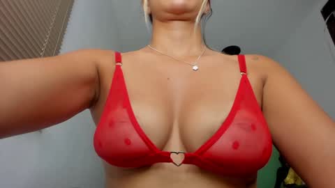 Isabella online show from 01.30.25