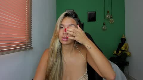 Isabella online show from 02.06.25