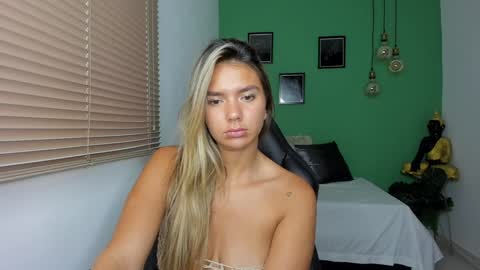Isabella online show from 02.06.25