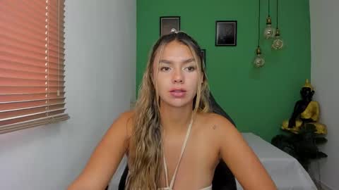 Isabella online show from 02.25.25