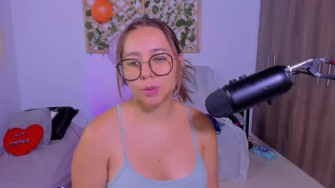 Isabella online show from 03.15.26