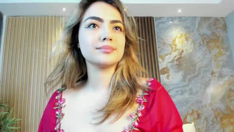 Isabella  Everyday From 0530 to 1430 Col Time online show from 04.12.26