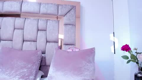 Isabella  online show from 03.16.26