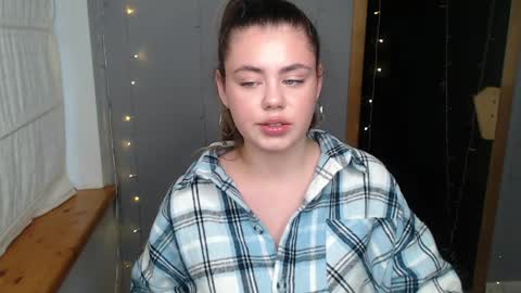 Snapshot of isabellabler chatting on 12.08.24 isabellabler online show from 12.08.24